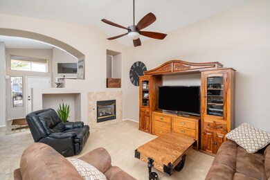 04_Living-Room-01