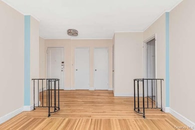 2600 Henry Hudson Pkwy unit 5D, Bronx, NY 10463 - photo 7