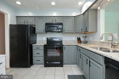 9266 Windsor Dr, La Plata, MD 20646 - photo 3