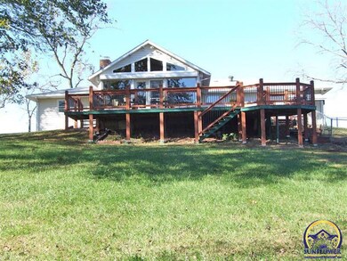 4440 SW Wanamaker Rd, Topeka, KS 66610 - photo 4