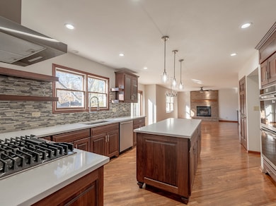 1104 Thatcher Trail, West Dundee, IL 60118 - photo 7