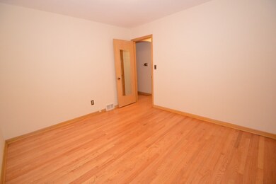821 Westchester Blvd, Westchester, IL 60154 - photo 5