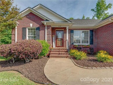 5109 Thornhill Dr, Gastonia, NC 28052 - photo 5