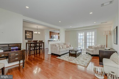 4111 S Four Mile Run Dr unit 303, Arlington, VA 22204 - photo 2