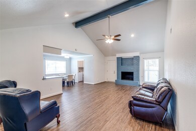 3918 R V Mayfield Dr, Houston, TX 77088 - photo 2