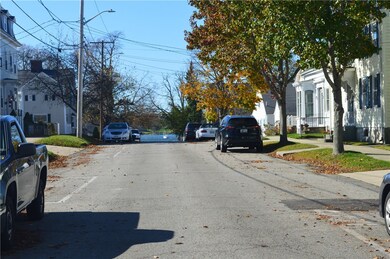 43 Oliver St, Bristol, RI 02809 - photo 2