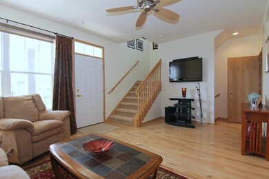 75 S Gardens Way unit 213, Fitchburg, WI 53711 - photo 4