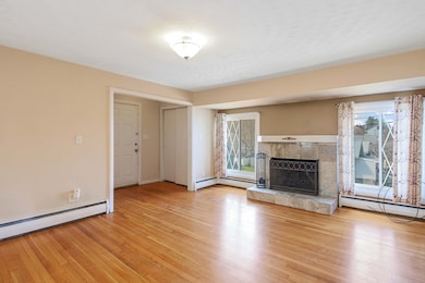 10 Marmion Ave, Worcester, MA 01606 - photo 4