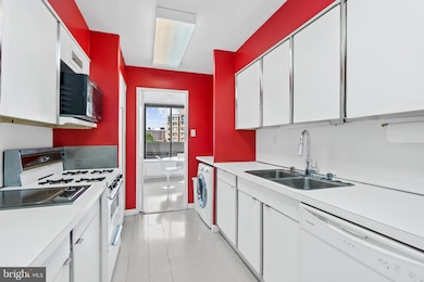 Watergate East Residences unit 708-N, Washington, DC 20037 - photo 5