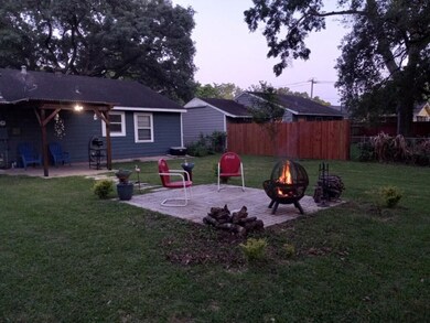 206 Mclemore Dr, Alvin, TX 77511 - photo 5