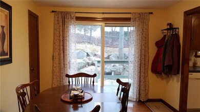 14 Campbell St, West Warwick, RI 02893 - photo 6