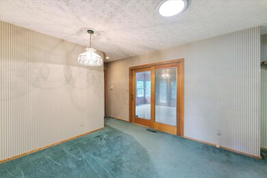 1045 Plum Ridge, Columbus, OH 43213 - photo 7