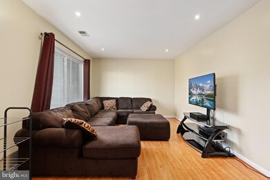 11366 Laurelwalk Dr, Laurel, MD 20708 - photo 4