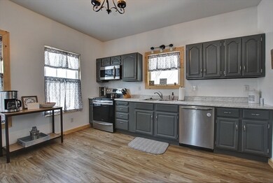 502 N Jefferson St, Converse, IN 46919 - photo 7