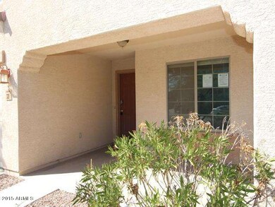 023-221690 Front Porch