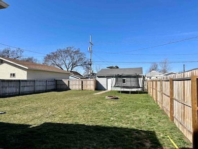 1606 K St SW, Cedar Rapids, IA 52404 - photo 6