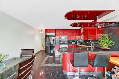 200 Wellington Ct, Staten Island, NY 10314 - photo 5