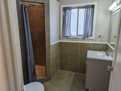 803 St Francis St, Klamath Falls, OR 97601 - photo 6