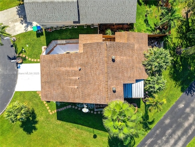 21808 SW 99th Ave, Cutler Bay, FL 33190 - photo 4