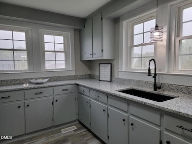 17597888995784986275303440170576