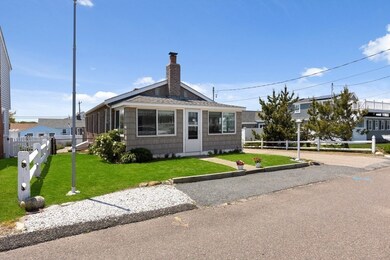 69 Foster Ave, Marshfield, MA 02050 - photo 2