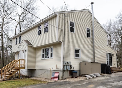 67 Kienia Rd unit B, Hudson, NH 03051 - photo 2