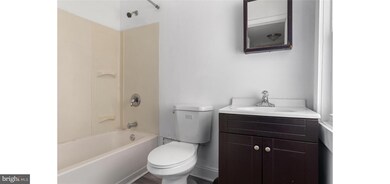 4715 Hazelwood Ave unit A, Baltimore, MD 21206 - photo 7