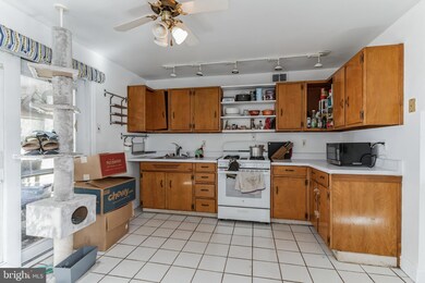 39 Republic Ave, Norristown, PA 19403 - photo 7