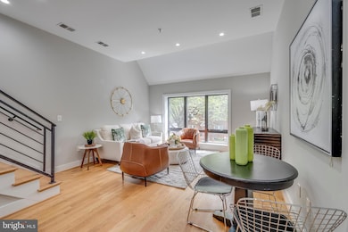 1420 Staples St NE unit 4, Washington, DC 20002 - photo 4