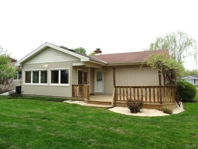 6064 Shepherd Hills Ave, Allentown, PA 18106 - photo 4