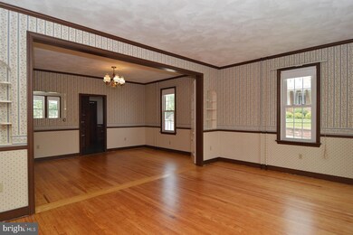 84 Chestnut St, Mohnton, PA 19540 - photo 3