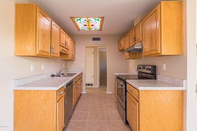 8140 E Victoria Dr, Tucson, AZ 85730 - photo 7