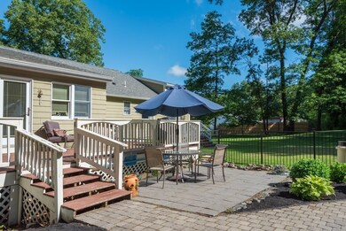 4 Amburg St, Georgetown, MA 01833 - photo 7