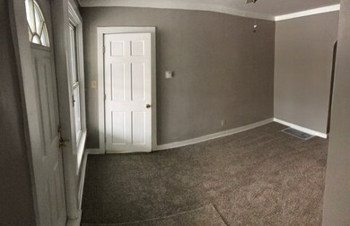 371 W 15th St, Auburn, IN 46706 - photo 4