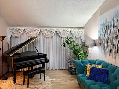 2001 E 60th Terrace, Kansas City, MO 64130 - photo 2