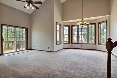 10532 Ontario Dr, Crown Point, IN 46307 - photo 4