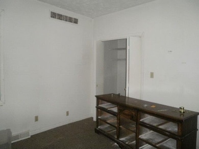 115 W Cleveland Ave, Elkhart, IN 46516 - photo 6