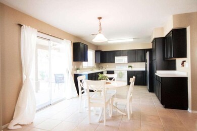 KITCHEN 3 2680 E Brooks St