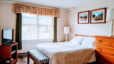 28 Packards Rd unit 529, Waterville Valley, NH 03215 - photo 3