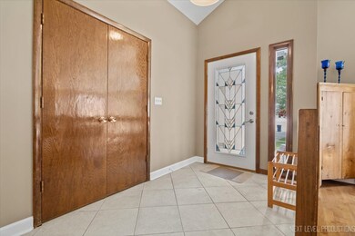 978 Merrimac Cir, Naperville, IL 60540 - photo 3