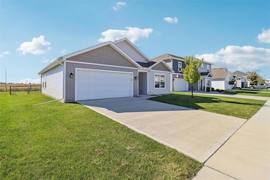 1016 35th St SW, Altoona, IA 50009 - photo 2