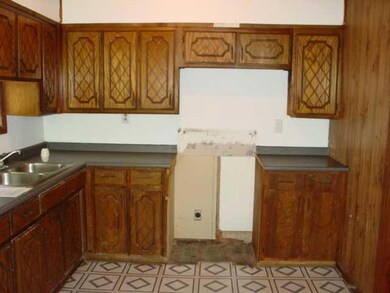 1006 N Hobson Ave, Shawnee, OK 74801 - photo 3