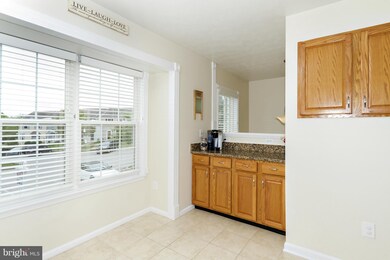 1216 Seron Ct, Sykesville, MD 21784 - photo 7