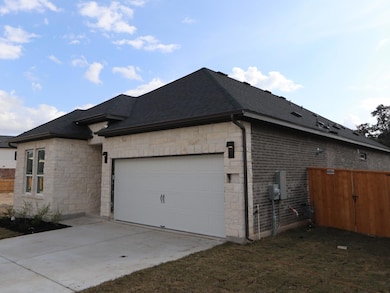 553 Darley Oaks Dr, Dripping Springs, TX 78620 - photo 3