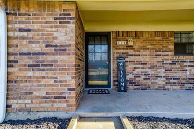 312 Jean Dr, Springtown, TX 76082 - photo 5