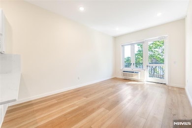 51 Queen Anne Rd unit 312, Bogota, NJ 07603 - photo 7