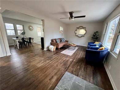 812 NW Zaun Ave, Blue Springs, MO 64015 - photo 2