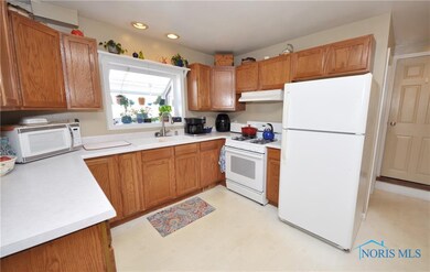 3643 Roanoke Rd, Toledo, OH 43613 - photo 7