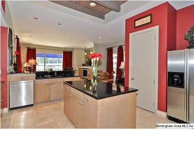 Great Kitchen with Top-Of-The-Line Appliances