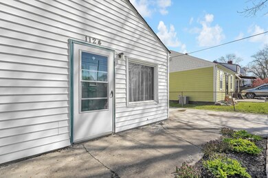4-web-or-mls-1124-rumsey-rd